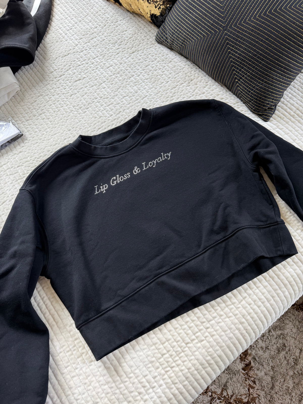 Signature Cropped Crew Sweatshirt